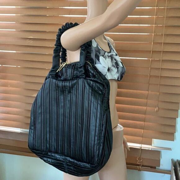 NWT TOTE PLEATED BAG‎ - Picture 1 of 10